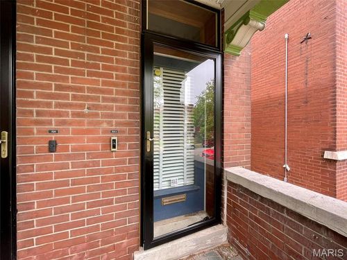 a-3528 Connecticut St, SAINT LOUIS, MO, 63118-2009 | Card Image