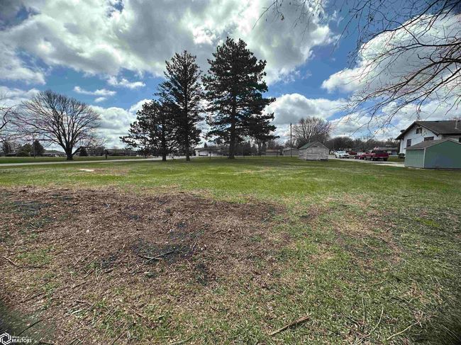 334 E South St, Home with 0 bedrooms, 0 bathrooms and null parking in Manly IA | Image 5