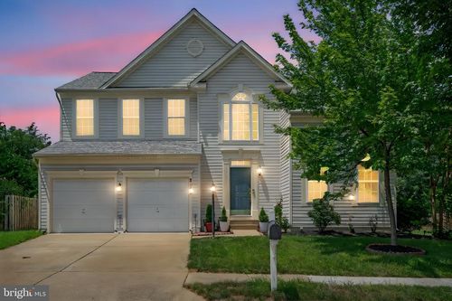 8142 Tenbrook Dr, GAINESVILLE, VA, 20155-3840 | Card Image