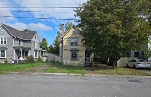 105 Hamilton St, Penn Yan, NY, 14527-1237 | Card Image
