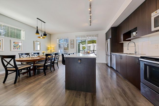 160 - 15230 Guildford Drive, Townhouse with 4 bedrooms, 3 bathrooms and 2 parking in Surrey BC | Image 9