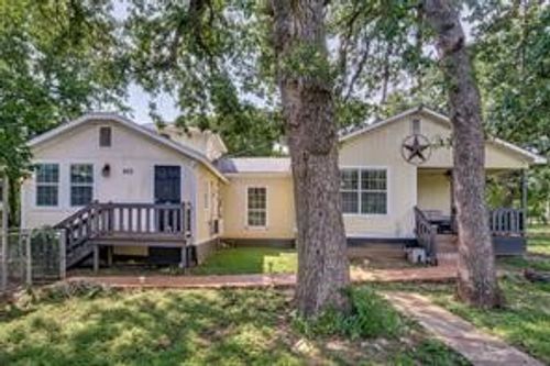 902 Travis Ave, Alvarado, TX, 76009-5574 | Card Image