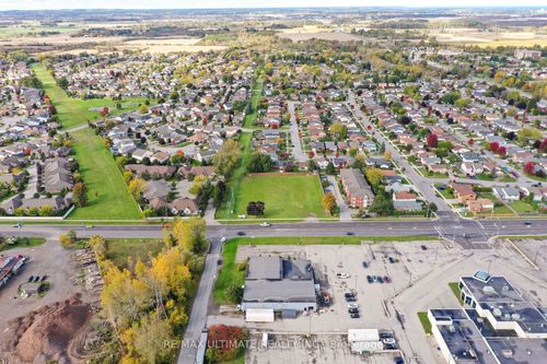 3-4257 Montrose Rd, Niagara Falls, ON, L2H1K1 | Card Image