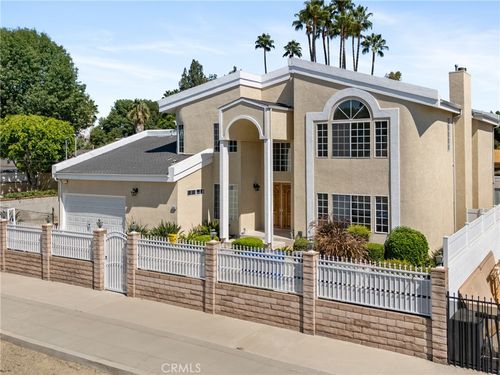 18931 Keswick St, Reseda, CA, 91335-1724 | Card Image