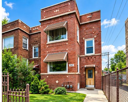 7841 Loomis Blvd, Chicago, IL, 60620-3753 | Card Image