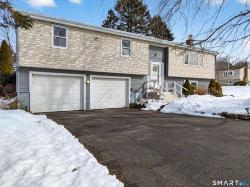 8 Lapstrake Court, Groton, CT, 06355 | Card Image