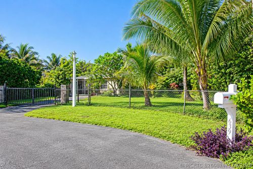 639 Madeline Ct, West Palm Beach, FL, 33413-3452 | Card Image
