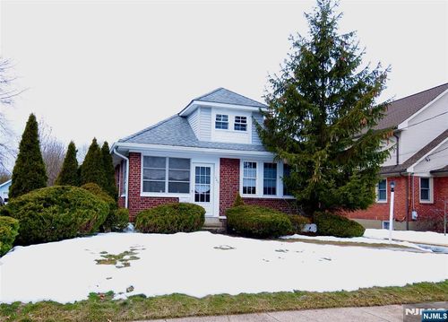 640 Stockton St, New Milford, NJ, 07646-2918 | Card Image