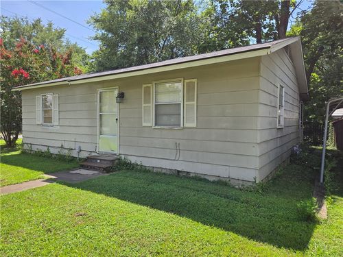 815 S Jackson Ave, Russellville, AR, 72801-6363 | Card Image