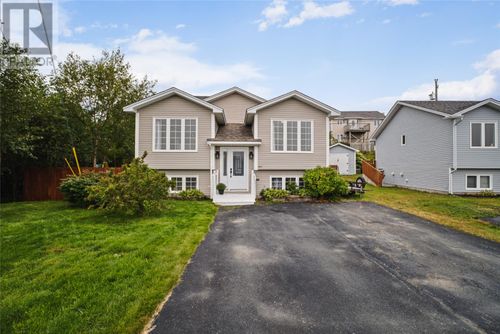 161 Lanark Drive, House with 4 bedrooms, 3 bathrooms and null parking in Paradise NL | Card Image