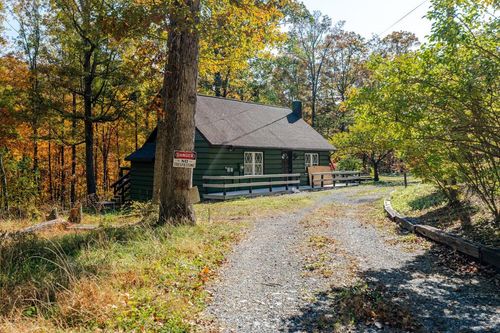 115 Risk Rd, NEW MARKET, VA, 22844-3715 | Card Image