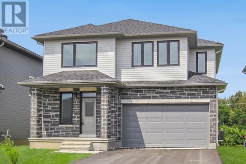 129 Seabert Dr, Arnprior, ON, K7S0K1 | Card Image