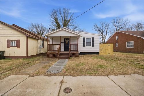 226 N 4th Street, Suffolk, VA, 23434 | Card Image