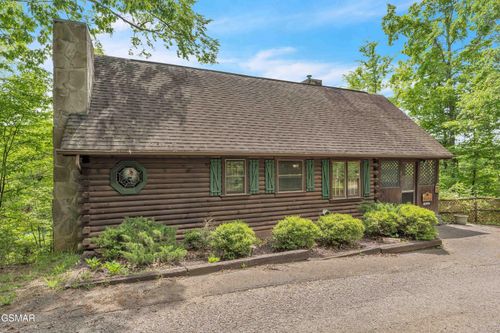 273 Cherokee Path Way, Sevierville, TN, 37876-1642 | Card Image