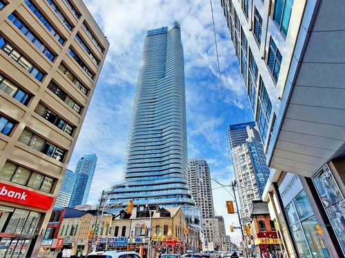 2710-11 Wellesley St W, Toronto, ON, M4Y0G4 | Card Image