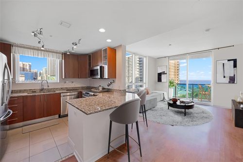 714-1945 S Ocean Dr, Hallandale Beach, FL, 33009-6061 | Card Image