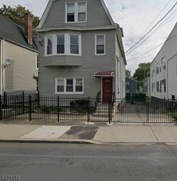 Residential Lease in Newark City 3