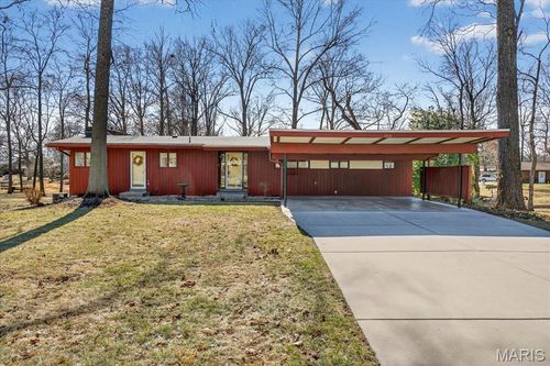 510 Gilmore Lake Rd, Columbia, IL, 62236-3300 | Card Image