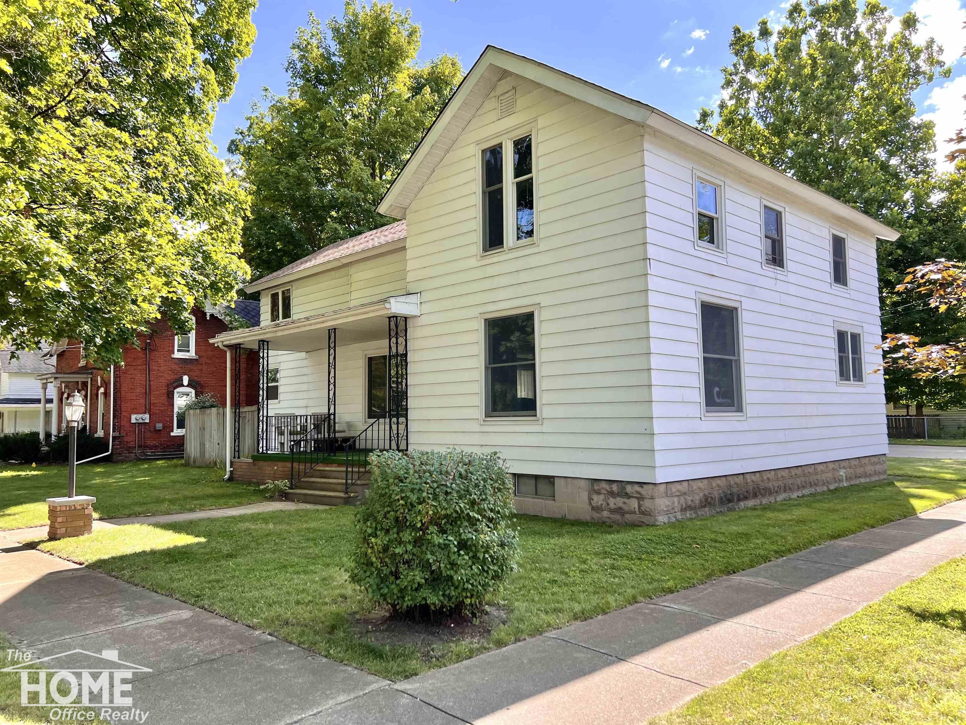 Elm St, Owosso, MI 48867