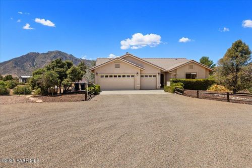 9525 N Oak Meadow Ln, Prescott, AZ, 86305-8889 | Card Image