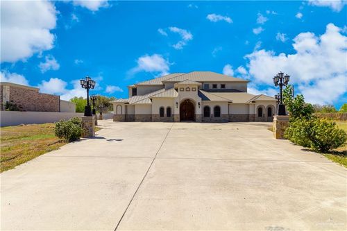 2204 E Trenton Rd, Edinburg, TX, 78542-6972 | Card Image