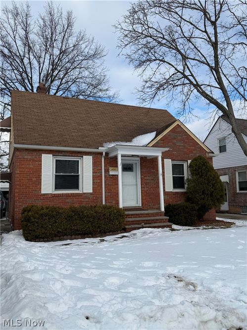 439 E 328th St, Willowick, OH, 44095-3311 | Card Image