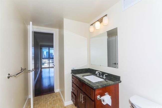 APT-1904 - 1350 Ala Moana Blvd, Condo with 2 bedrooms, 2 bathrooms and 1 parking in Honolulu HI | Image 17