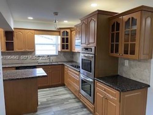 240 N 70th Way, Hollywood, FL, 33024-7369 | Card Image