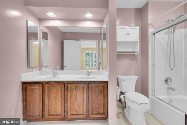 9354 Sombersby Ct, Townhouse with 3 bedrooms, 4 bathrooms and null parking in LAUREL MD | Image 41