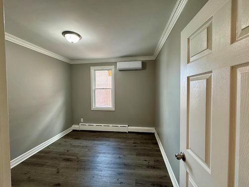 2-1933 Hobart Ave, Bronx, NY, 10461-4015 | Card Image