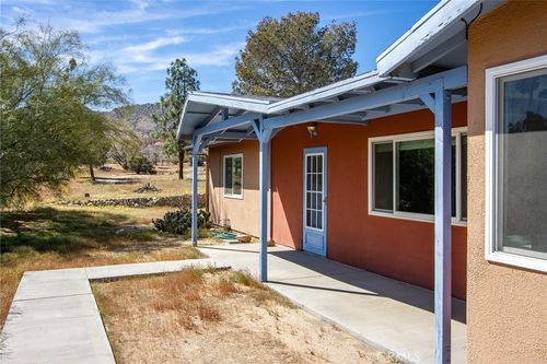 7994 Sunset Rd, Joshua Tree, CA, 92252 | Card Image
