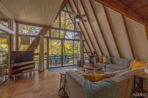 932 Woodlake Dr, Innsbrook, MO, 63390-6478 | Card Image