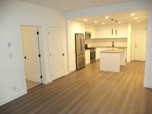 305-20052 83a Ave, Langley, BC, V2Y3P4 | Card Image