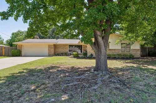 10724 Major Ave, Oklahoma City, OK, 73120-2423 | Card Image