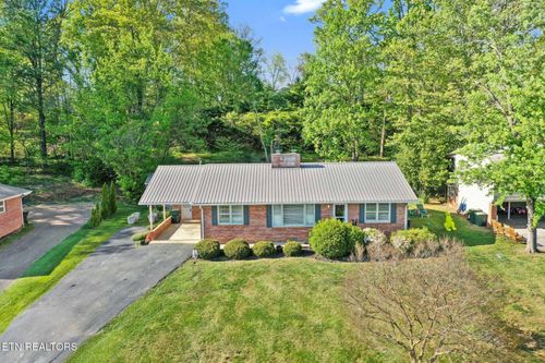 1903 Old Tusculum Rd, Greeneville, TN, 37745-4312 | Card Image
