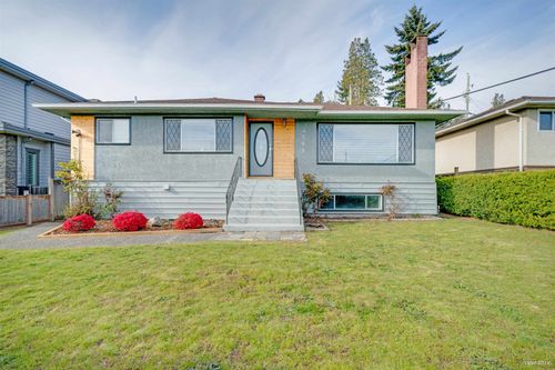 4599 Sunland Pl, Burnaby, BC, V5J3A3 | Card Image