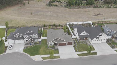 2630 S Fairmont Estates Ct, Greenacres, WA, 99016-7824 | Card Image