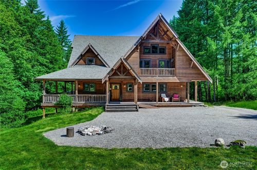 44806 Se 161st Pl, North Bend, WA, 98045-8704 | Card Image
