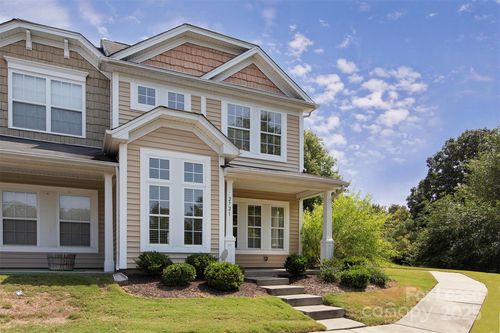 2721 Grain Mill Ln, Charlotte, NC, 28214-0047 | Card Image
