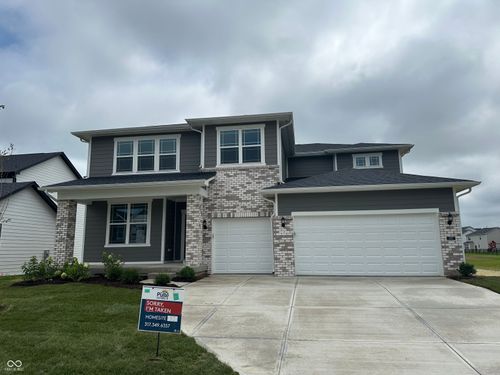 3887 Goodwin Dr, Zionsville, IN, 46077-8075 | Card Image