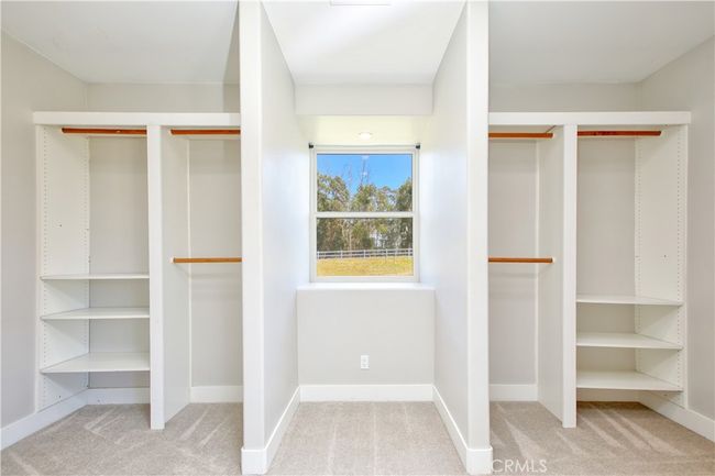 Walk in Closet area | Image 38