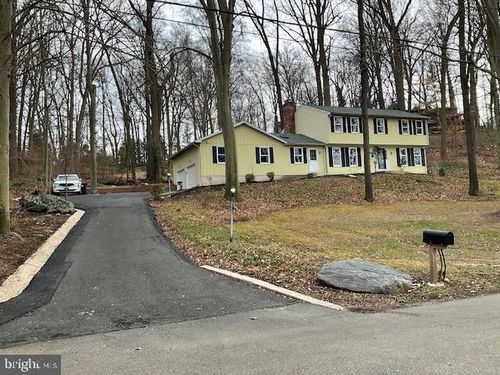 11 Yorkridge Trl, Hockessin, DE, 19707-9633 | Card Image