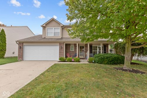 13281 Middlewood Ln, Fishers, IN, 46038-5836 | Card Image