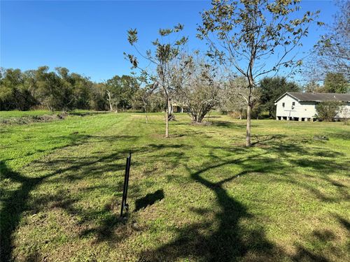 506 2nd St, Eagle Lake, TX, 77434 | Card Image