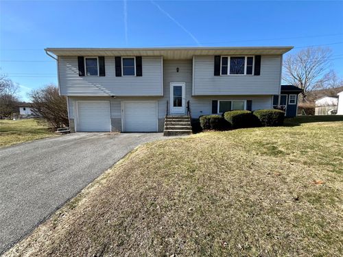 15 Toc Dr, Highland, NY, 12528-1517 | Card Image