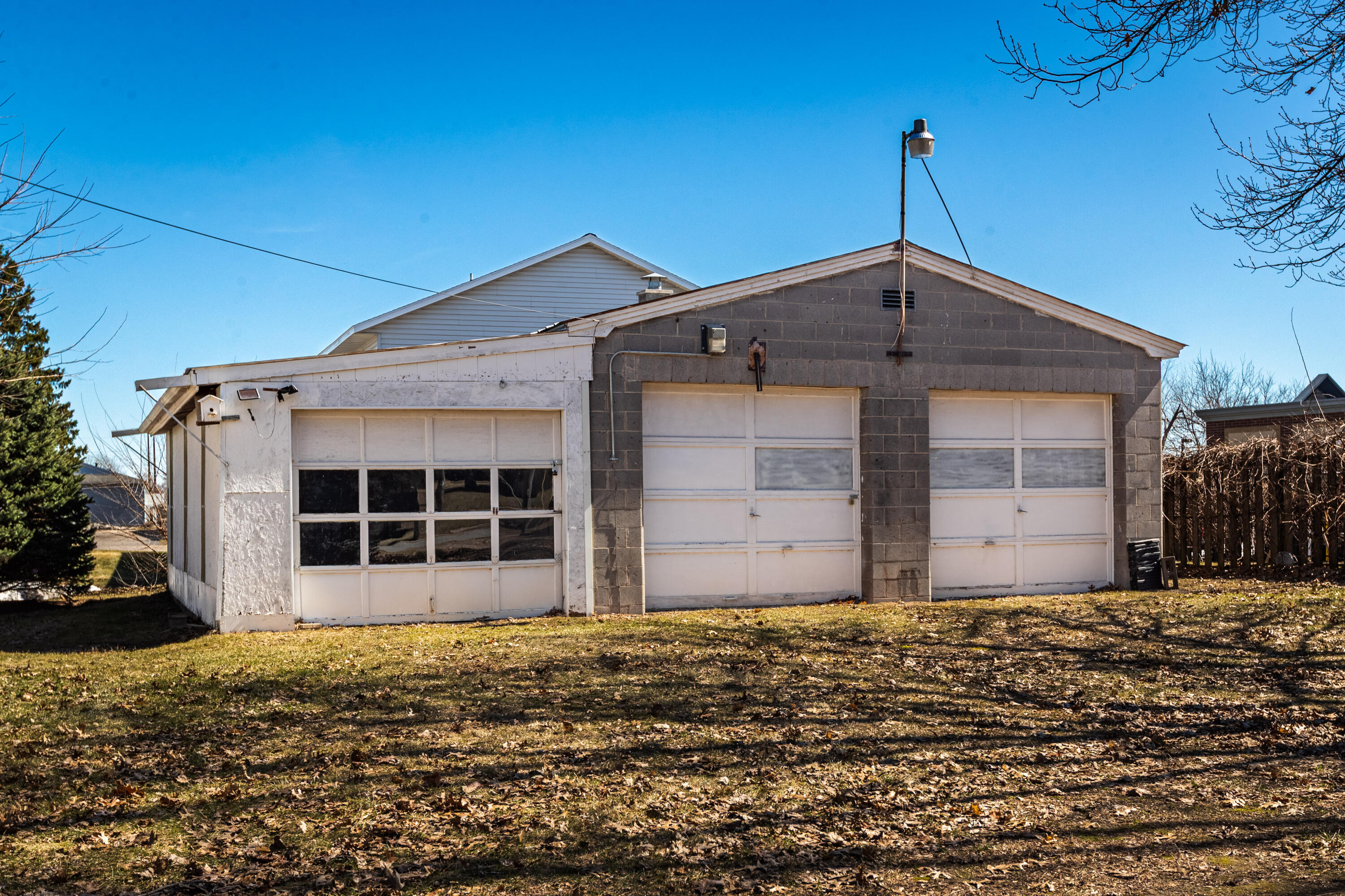 Commercial Sale in Onalaska 2