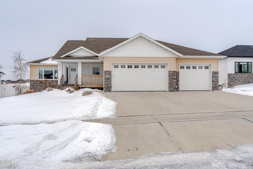 4720 Kites Ln, Bismarck, ND, 58503-8537 | Card Image