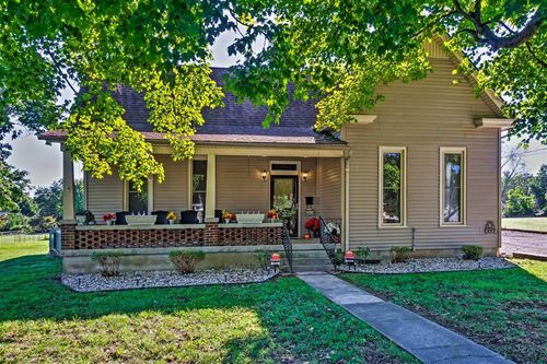 105 Bunnell Ave, Horse Cave, KY, 42749-1301 | Card Image