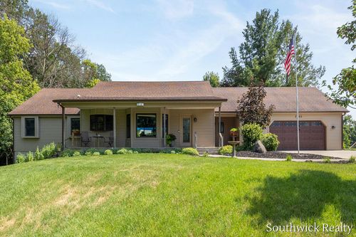 2484 Shadow Lake Ct Ne, Grand Rapids, MI, 49505-3905 | Card Image