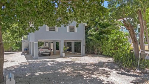 139 N Bay Harbor Dr, Key Largo, FL, 33037-2005 | Card Image